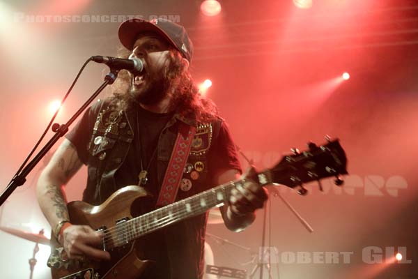 KING TUFF - 2014-12-03 - PARIS - Point Ephemere - 